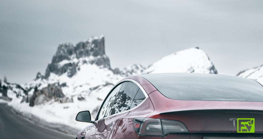 How-to-Defrost-Tesla-Car-Windshield